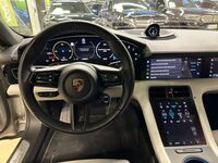 Porsche Taycan vaihtoauto