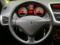 Peugeot 206 + vaihtoauto