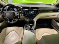 Toyota Camry vaihtoauto