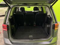 Volkswagen Touran vaihtoauto