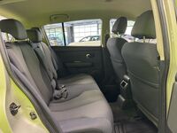 Nissan Tiida vaihtoauto