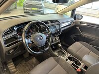Volkswagen Touran vaihtoauto