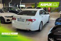 Honda Accord vaihtoauto