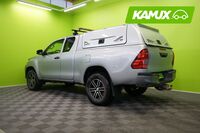 Toyota Hilux vaihtoauto