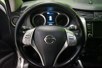 Nissan Navara vaihtoauto