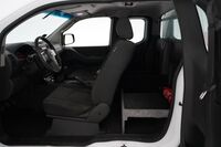 Nissan Navara vaihtoauto