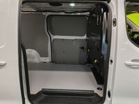 Opel Vivaro vaihtoauto