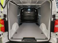 Opel Vivaro vaihtoauto