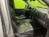 Nissan Navara vaihtoauto