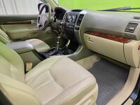 Toyota Land Cruiser vaihtoauto