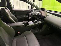 Toyota bZ4X vaihtoauto