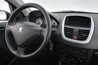 Peugeot 206 + vaihtoauto