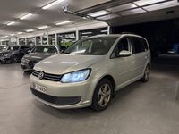 Volkswagen Touran vaihtoauto