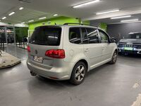 Volkswagen Touran vaihtoauto
