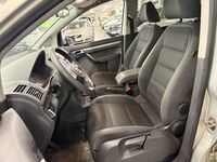 Volkswagen Touran vaihtoauto
