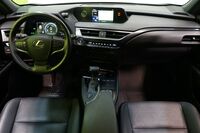 Lexus UX vaihtoauto