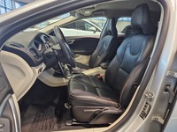 Volvo V40 Cross Country vaihtoauto