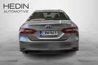Toyota Camry vaihtoauto