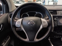 Nissan Navara vaihtoauto