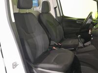 Ford Transit Courier vaihtoauto