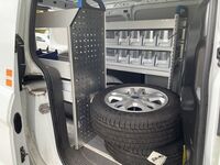 Ford Transit Connect vaihtoauto