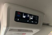 Volkswagen Caravelle vaihtoauto