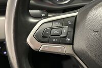 Volkswagen Caravelle vaihtoauto