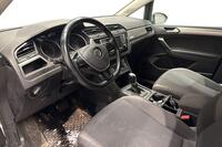 Volkswagen Touran vaihtoauto