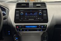 Toyota Land Cruiser vaihtoauto