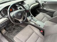 Honda Accord vaihtoauto