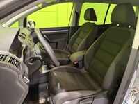 Volkswagen Touran vaihtoauto