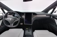Tesla Model X vaihtoauto