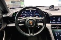 Porsche Taycan vaihtoauto