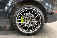 Porsche Cayenne vaihtoauto