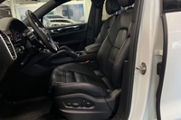 Porsche Cayenne vaihtoauto