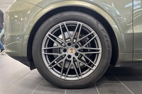 Porsche Cayenne vaihtoauto