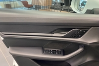 Porsche Taycan vaihtoauto