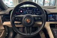 Porsche Taycan vaihtoauto