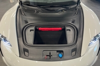 Porsche Taycan vaihtoauto