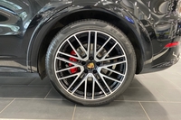Porsche Cayenne vaihtoauto