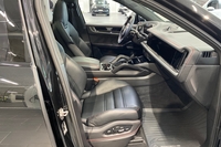 Porsche Cayenne vaihtoauto