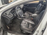 Volvo V40 Cross Country vaihtoauto