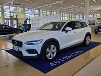 Volvo V60 Cross Country vaihtoauto