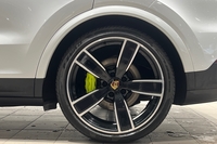 Porsche Cayenne vaihtoauto