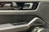 Porsche Cayenne vaihtoauto