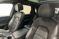Porsche Cayenne vaihtoauto
