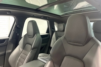 Porsche Cayenne vaihtoauto