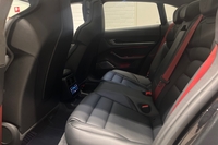 Porsche Taycan vaihtoauto
