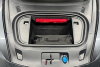 Porsche Taycan vaihtoauto