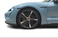 Porsche Taycan vaihtoauto